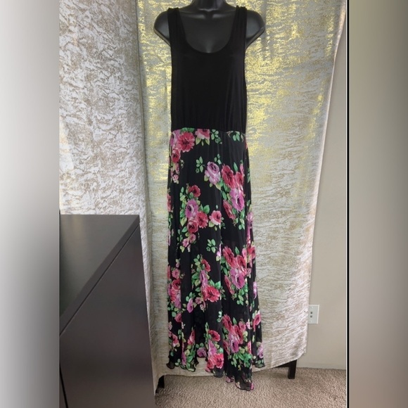Romeo & Juliet Couture Women’s Floral Print Maxi Dress Size S - Picture 3 of 15